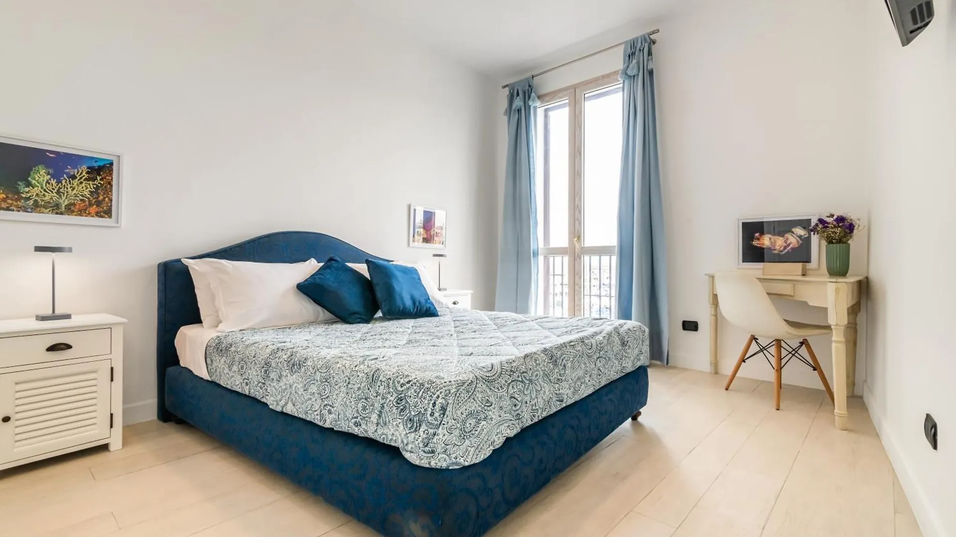 La Cala Sea View Apartment With Balconies Palermo 0*,  Italy