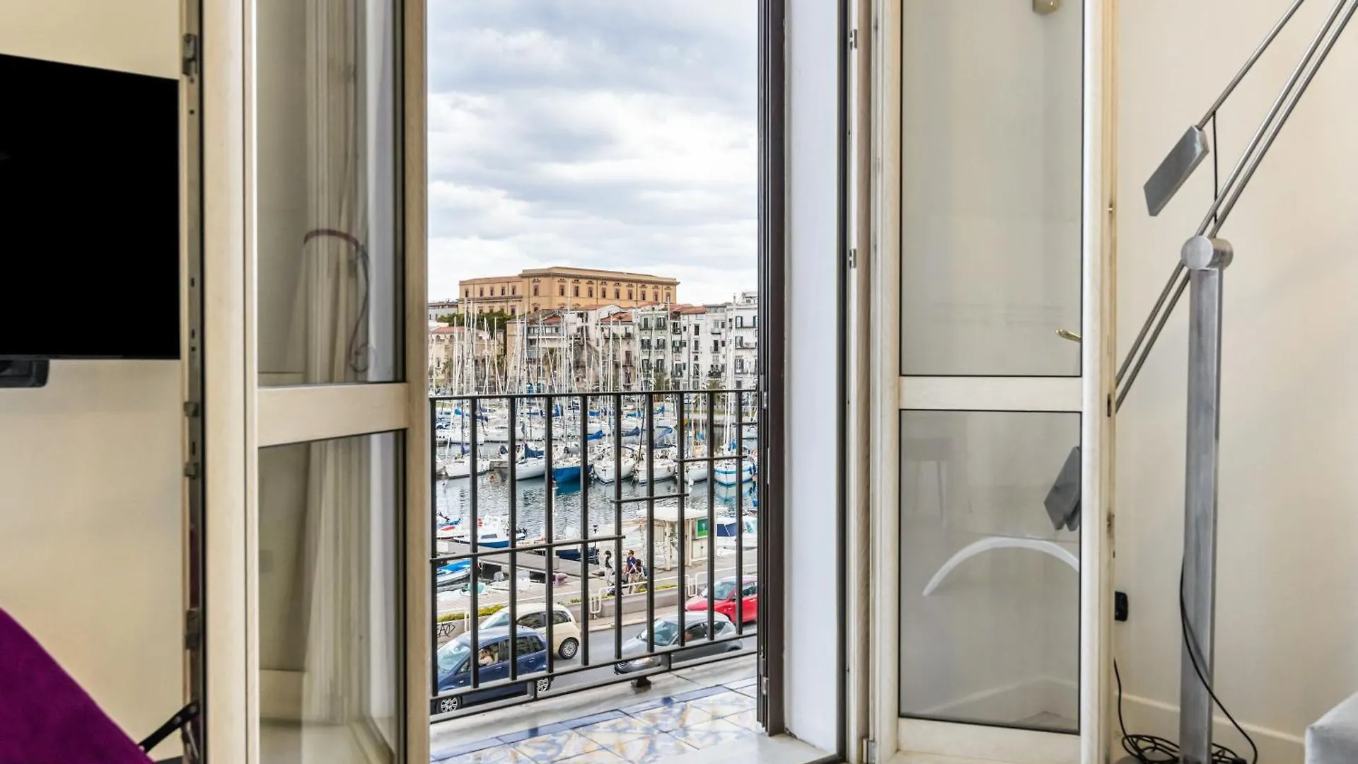 La Cala Sea View Apartment With Balconies Palermo